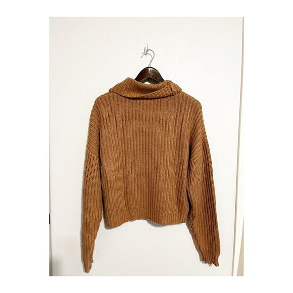 Lovers & Friends Turtleneck Rib Knit Crop Sweater Angora Blend Tan Small - Picture 3 of 6